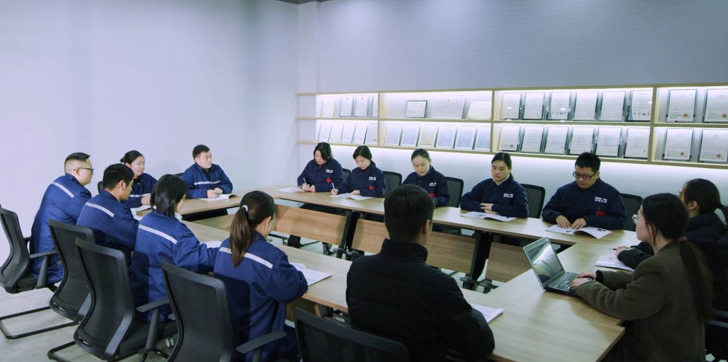 Con éxito se celebró en Hangzhou la sexta Reunión Plenaria del Comité Técnico Nacional de Normalización de Automatización y Control de Medición de Procesos Industriales (TC124/SC2)